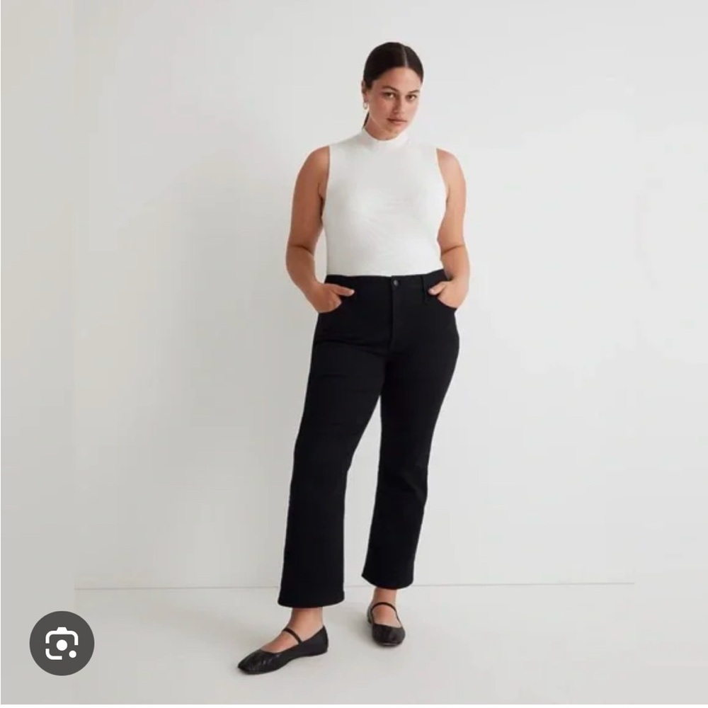 Madewell black mid rise kick out Jean NEW